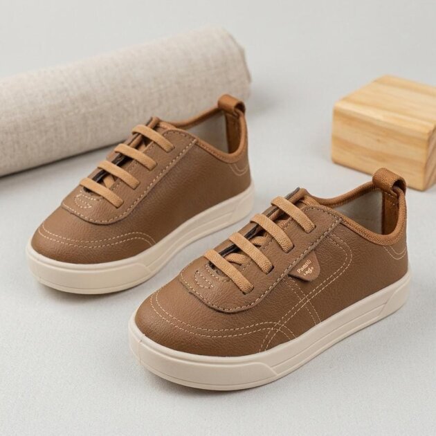 Tênis Linhas Marrom